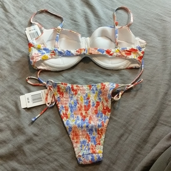 L*Space Flowers Forever Marley Bikini Underwire Top Aubree Swim Bottoms … - Picture 6 of 7